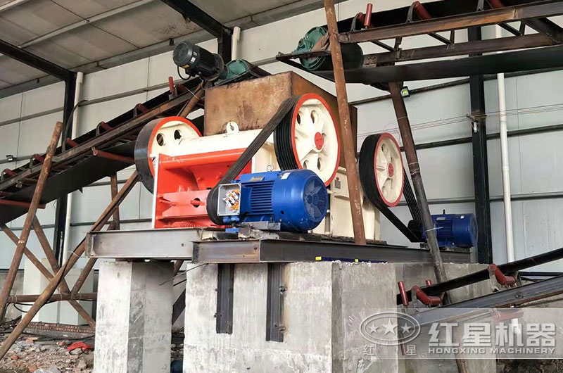 小型細顎式破碎機圖片 小型細顎式破碎機圖片