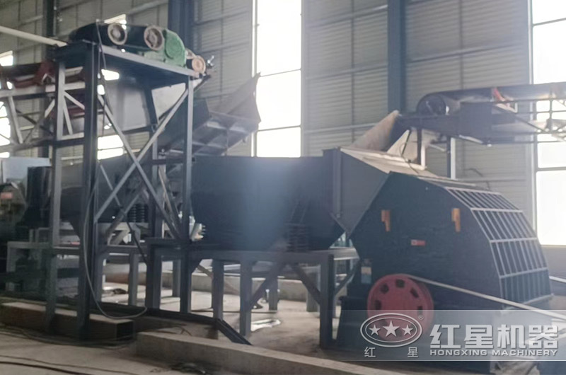 錘式破碎機現場